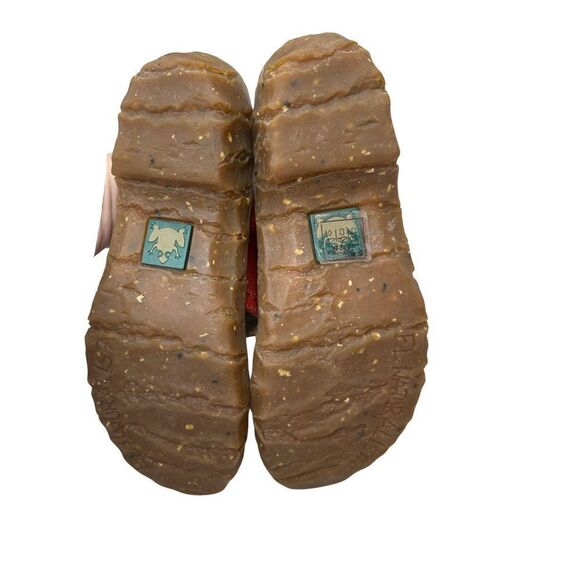 El Naturalista Red Sandals - Picture 11 of 15